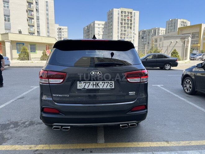Kia Sorento-3