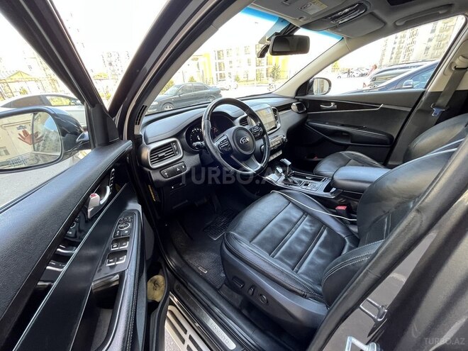 Kia Sorento-9