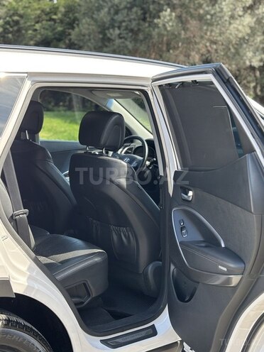 Hyundai Santa Fe-8