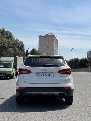 Hyundai Santa Fe-5