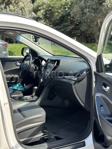 Hyundai Santa Fe-9