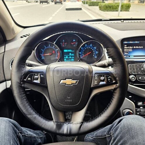 Chevrolet Cruze-6