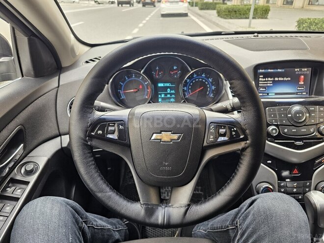 Chevrolet Cruze-11