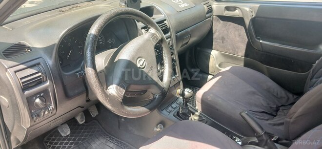 Opel Astra-10
