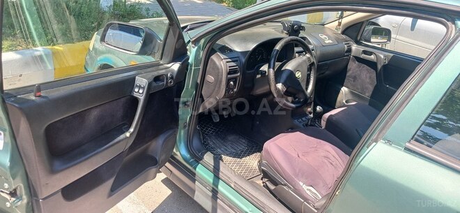 Opel Astra-11