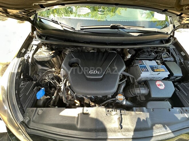 Hyundai Accent-8