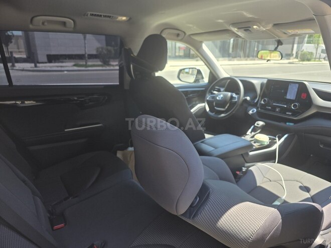 Toyota Highlander 2023, 19,000 km - 2.5 л - Bakı