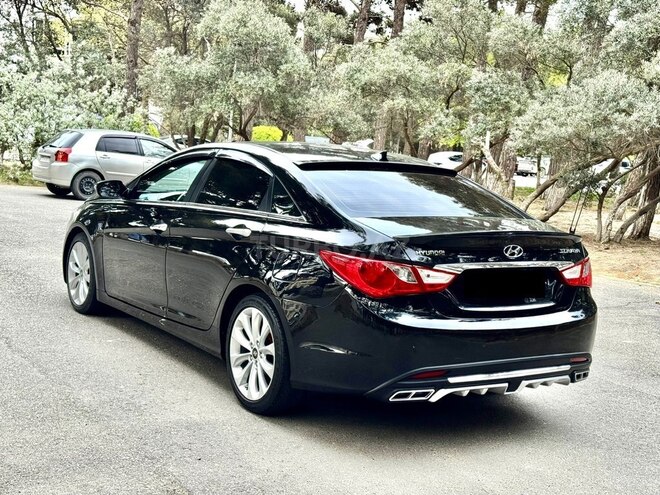 Hyundai Sonata-8