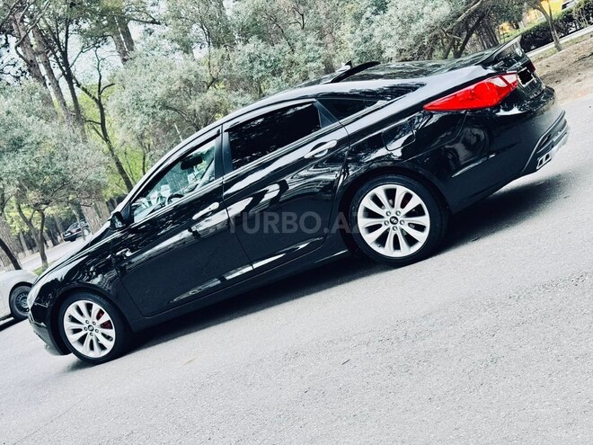 Hyundai Sonata-5