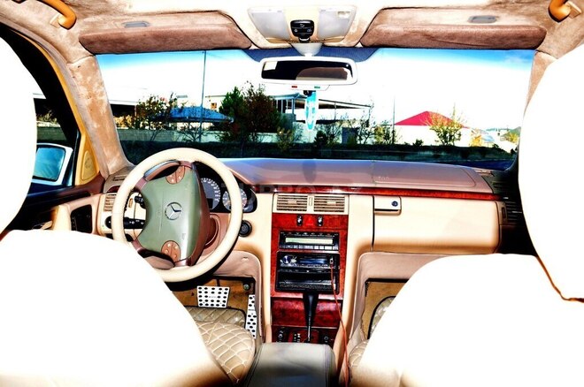Mercedes E 280 4MATIC-10