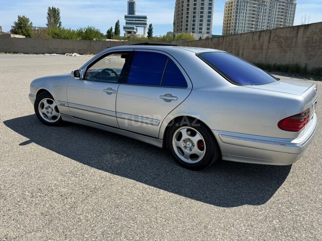 Mercedes E 240-10