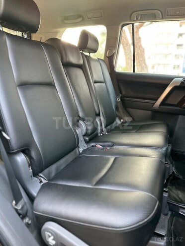 Toyota Land Cruiser Prado-15