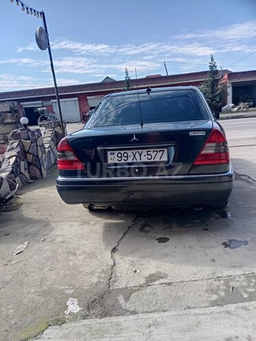 Mercedes C 220-2