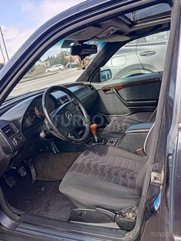 Mercedes C 220-6