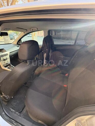 Opel Astra-10