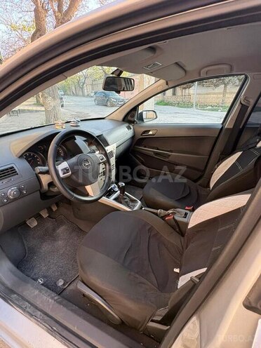 Opel Astra-7