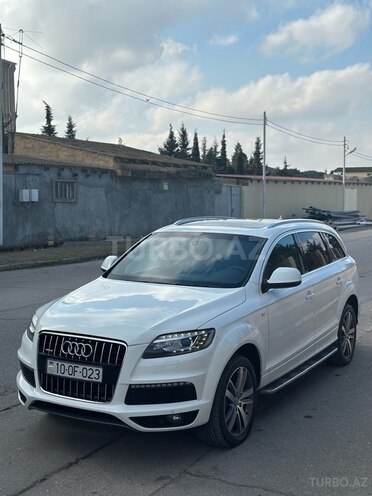 Audi Q7-2