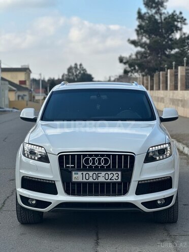 Audi Q7-3