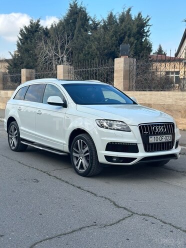 Audi Q7-1