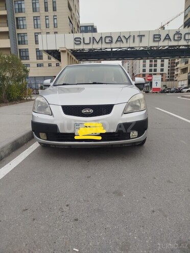Kia Rio-1