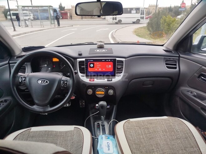 Kia Rio-3