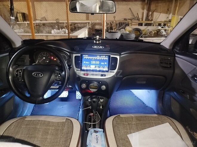 Kia Rio-9