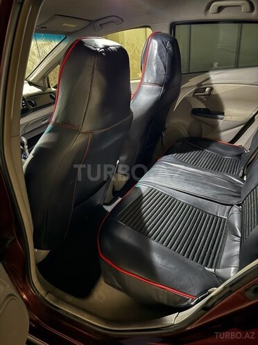 Honda Insight-7