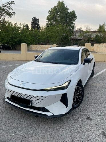 Changan Qiyuan A06-1