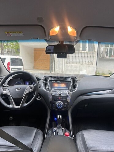 Hyundai Santa Fe-3