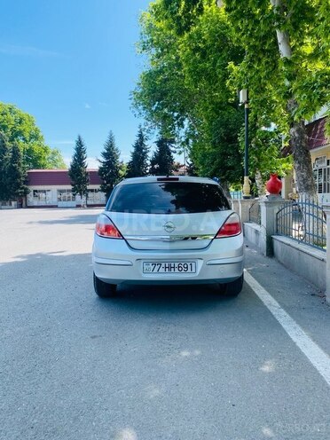 Opel Astra-10