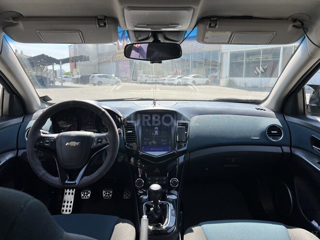 Chevrolet Cruze-9