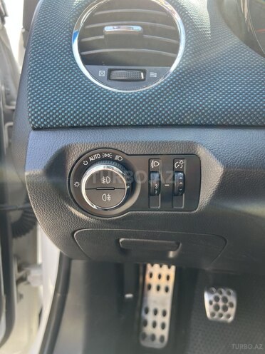 Chevrolet Cruze-20