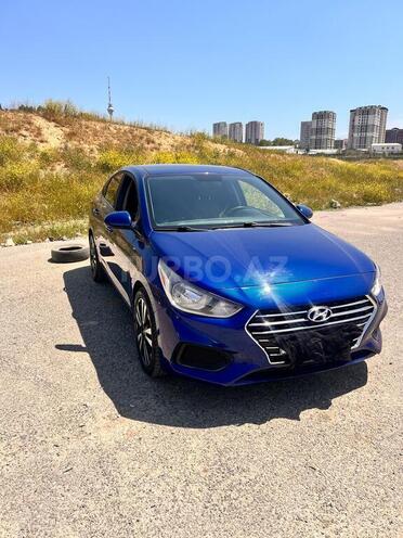 Hyundai Accent-1