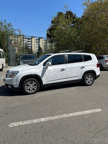 Chevrolet Orlando-3