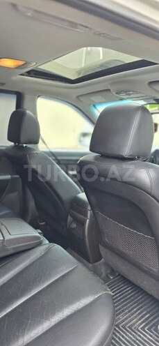 Hyundai Santa Fe-15