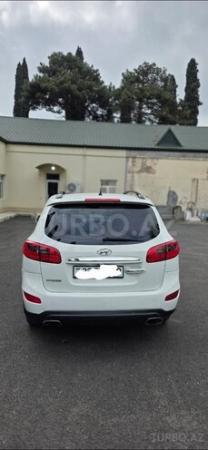 Hyundai Santa Fe-3