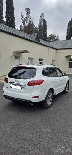 Hyundai Santa Fe-6