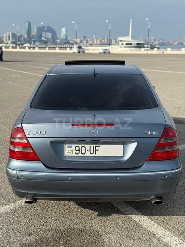Mercedes E 240-3