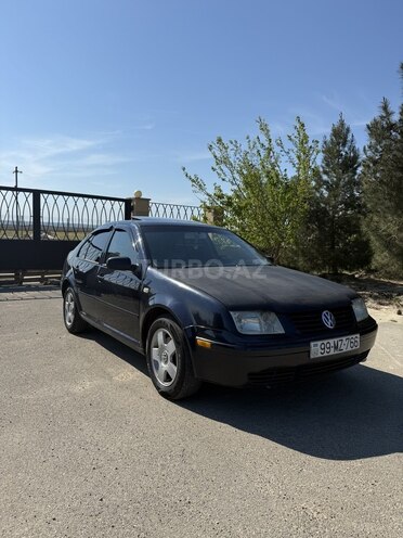 Volkswagen Jetta-1