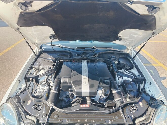 Mercedes E 240-12