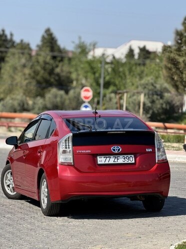 Toyota Prius-2