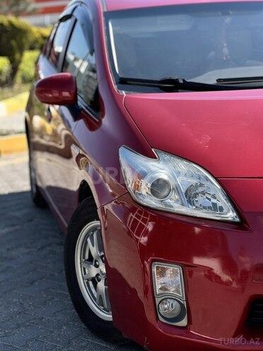 Toyota Prius-3