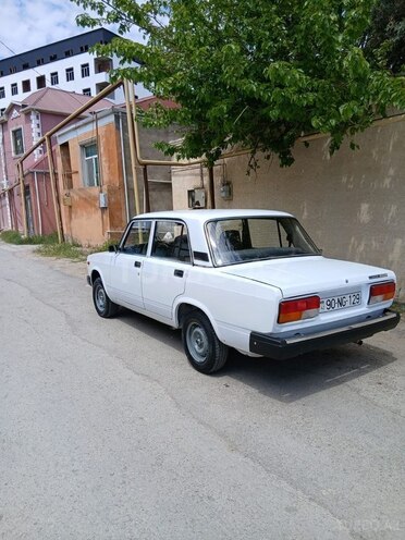 LADA (VAZ) 2107-2