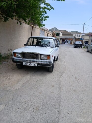 LADA (VAZ) 2107-1