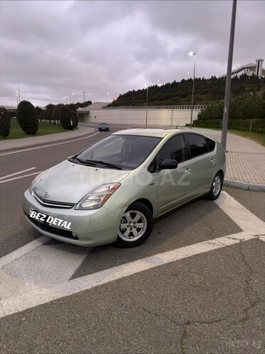 Toyota Prius-2