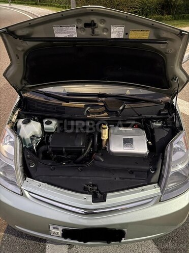 Toyota Prius-10