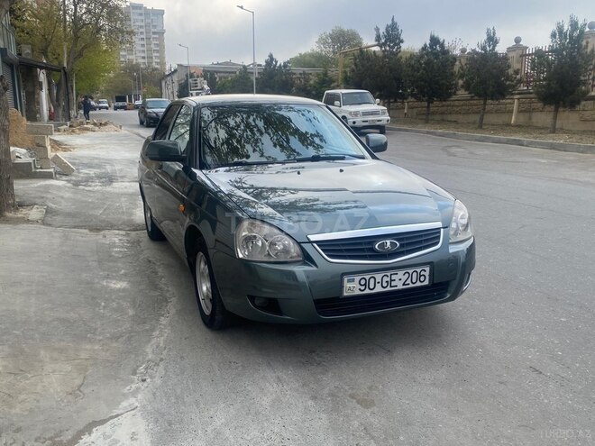 LADA (VAZ) Priora-1