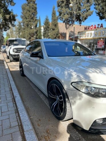 BMW 528-2