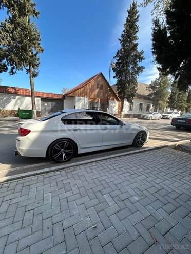 BMW 528-5