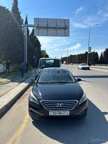 Hyundai Sonata-1